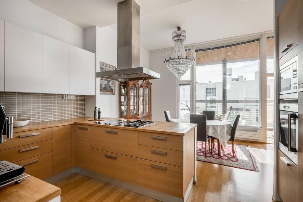 Spacious Home With Four Terrace, Sauna, Sea View هلسنكي المظهر الخارجي الصورة