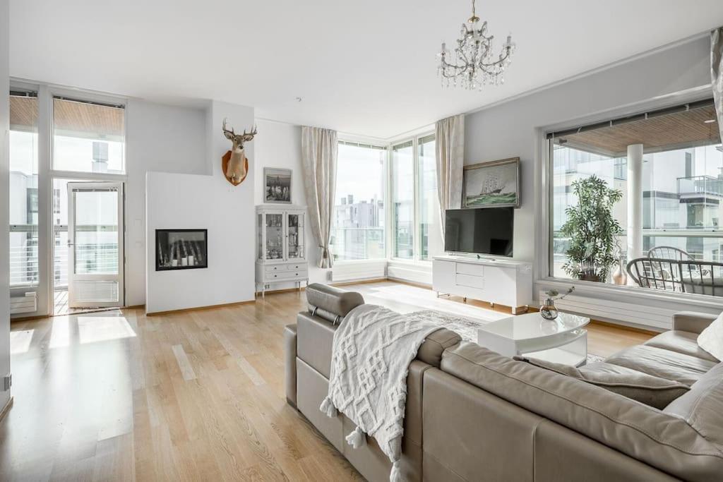 Spacious Home With Four Terrace, Sauna, Sea View هلسنكي المظهر الخارجي الصورة